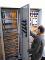 Projeto e Montagem de Painéis Elétricos Projeto e Montagem de Painéis Elétricos