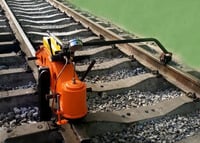 This machine can not only be used for repairing the broken rails of th